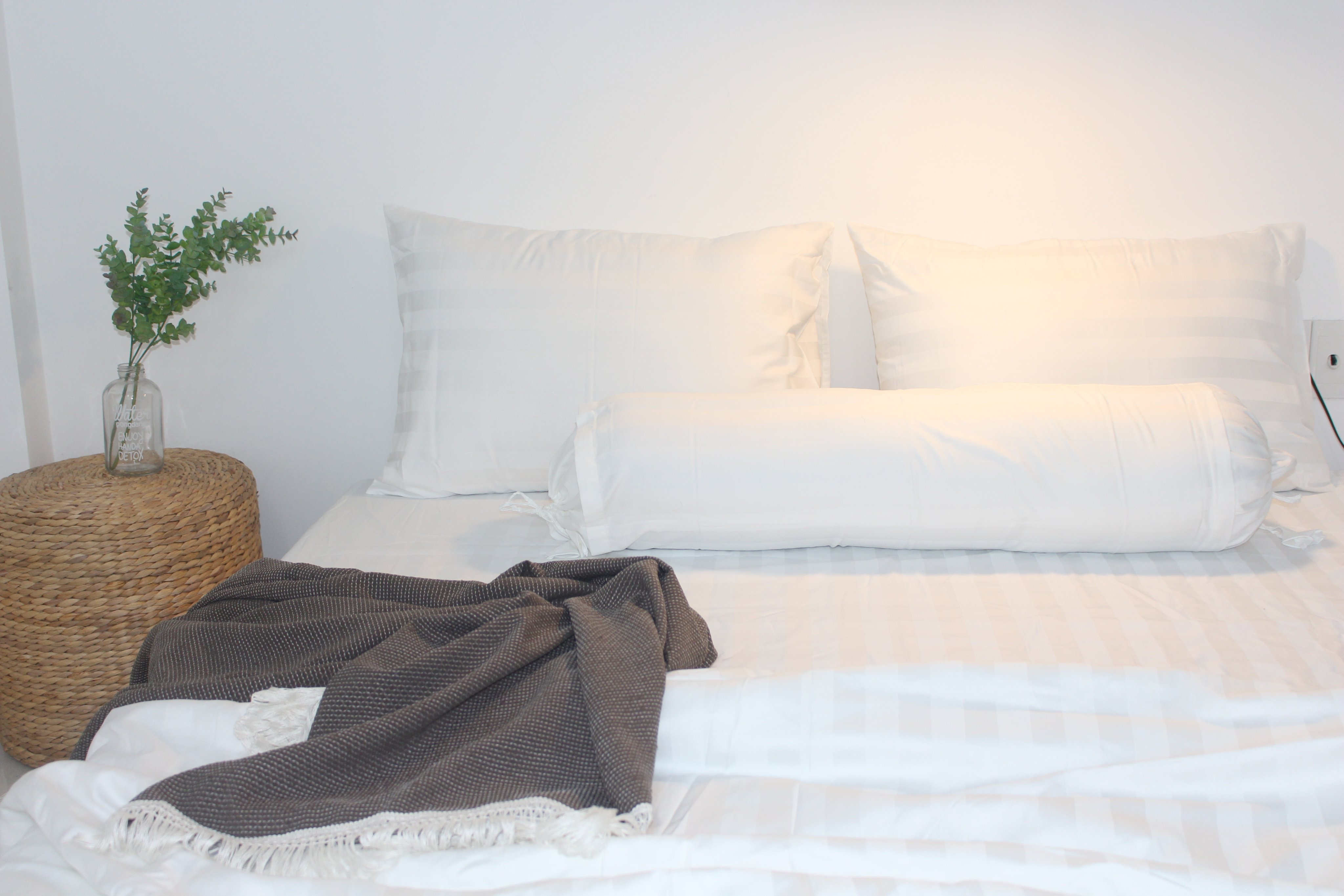 Bộ Drap Gối KHA LY - Sọc Trắng 3P cao cấp 4 sao KHÁCH SẠN, RESORT, HOMESTAY- vài dầy dặn sang trọng,
