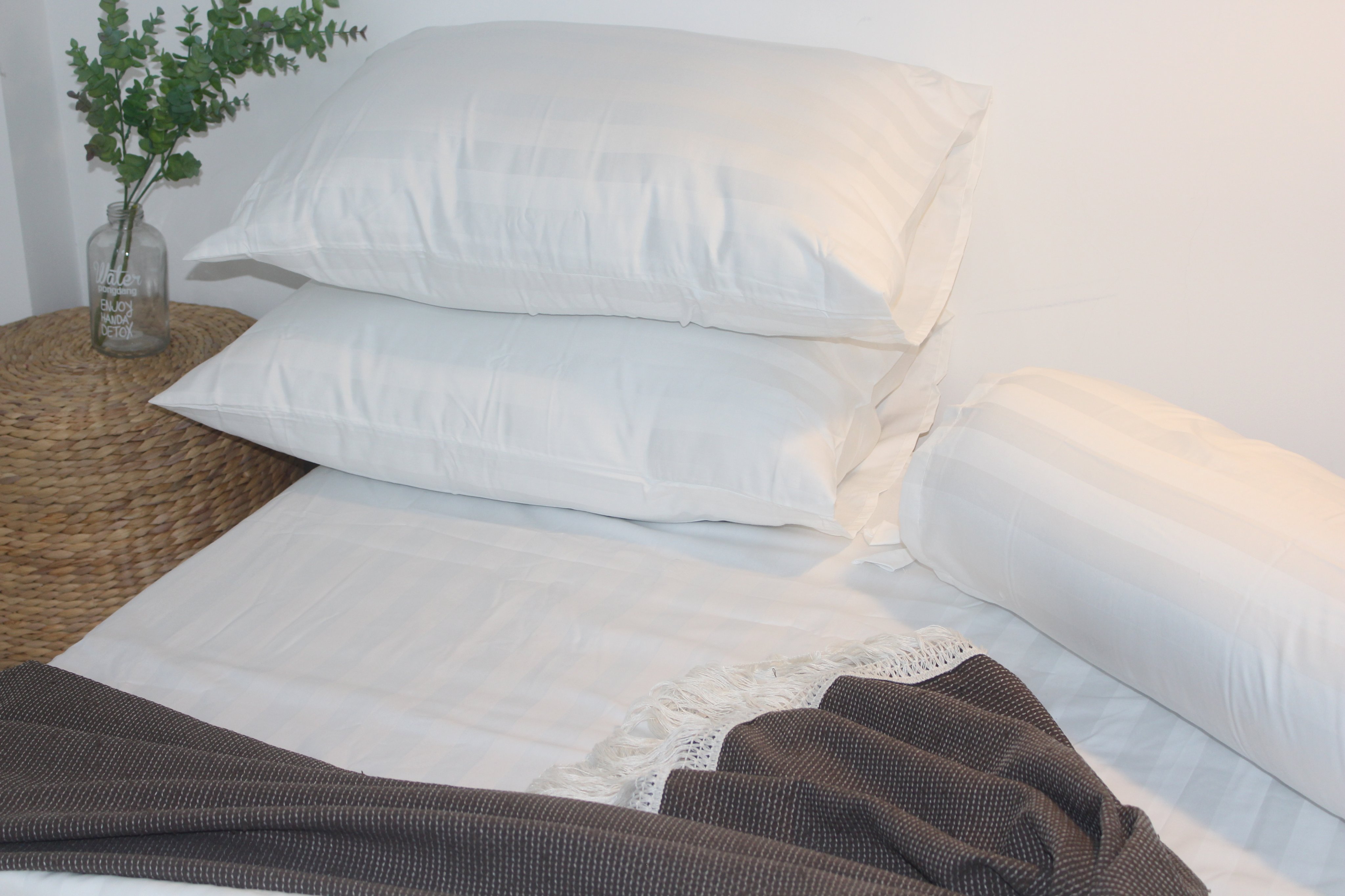 Bộ Drap Gối KHA LY - Sọc Trắng 3P cao cấp 4 sao KHÁCH SẠN, RESORT, HOMESTAY- vài dầy dặn sang trọng,